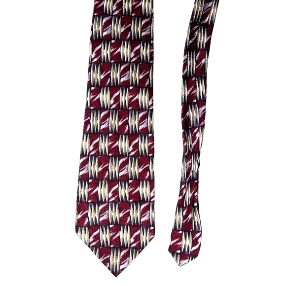 100% Silk Vintage Pierre Cardin Red and Gold Tone Patterned Long Neck Tie USA - Picture 3 of 13